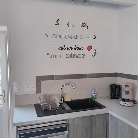 L 'echappe-loups Maison De 2 A 8 Personnes Et Garage Chapelle-Agnon