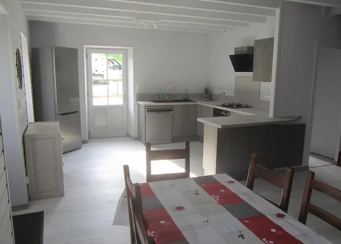 L 'échappe-loups Maison De 2 à 8 Personnes Et Garage