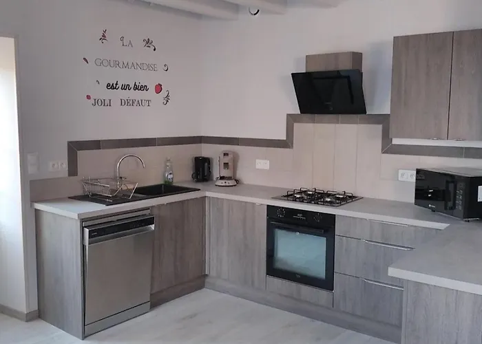 L 'échappe-loups Maison De 2 à 8 Personnes Et Garage Hébergement de vacances