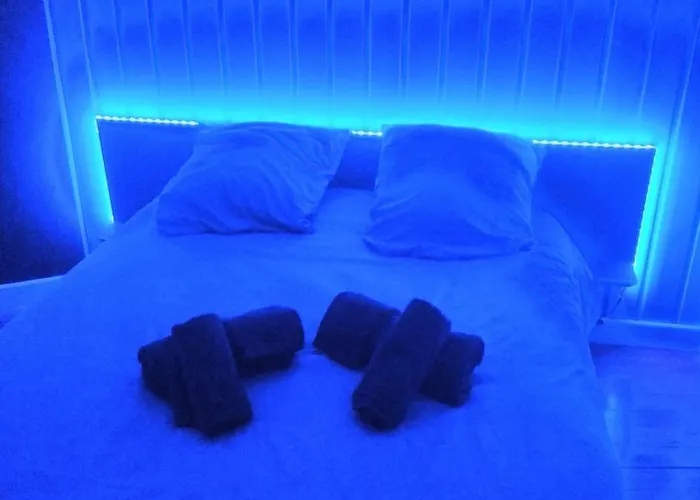 L 'échappe-loups Maison De 2 à 8 Personnes Et Garage Hébergement de vacances Chapelle-Agnon